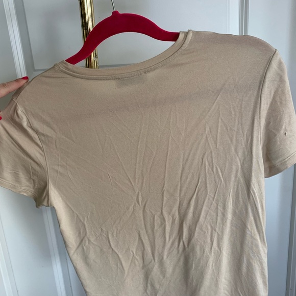Beige Babaton Tshirt - Picture 2 of 3